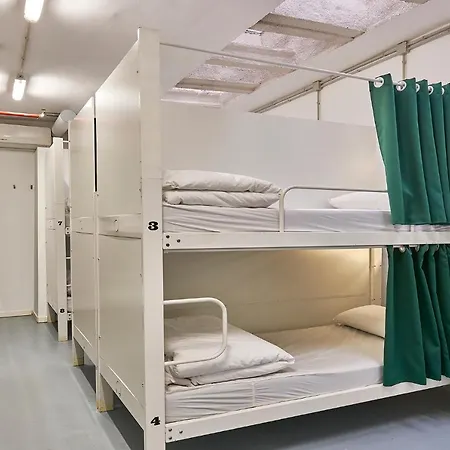 Hola Collblanc Hostel L'Hospitalet de Llobregat