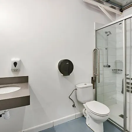Hola Collblanc Hostel