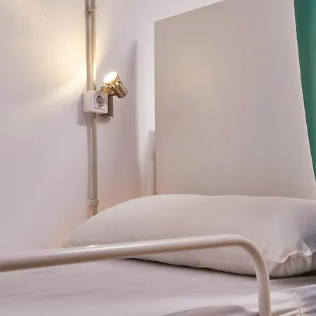 Hostel Hola Collblanc L'Hospitalet de Llobregat