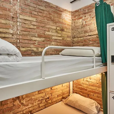 Hostel Hola Collblanc L'Hospitalet de Llobregat