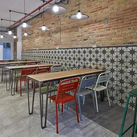 Hola Collblanc Hostel L'Hospitalet de Llobregat
