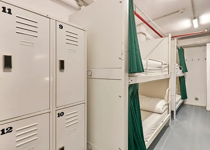 Hostel Hola Collblanc L'Hospitalet de Llobregat