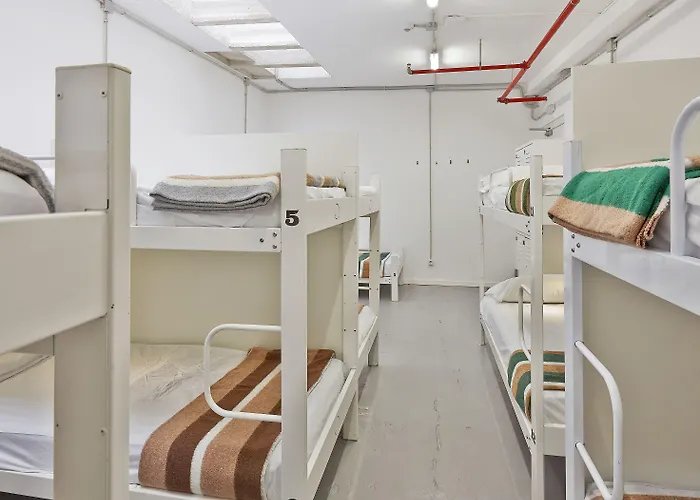Hostel Hola Collblanc L'Hospitalet de Llobregat