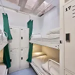 Hola Collblanc Hostal L'Hospitalet de Llobregat