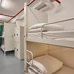 Hostal Hola Collblanc L'Hospitalet de Llobregat