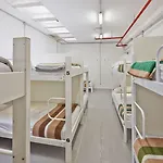 Hostal Hola Collblanc L'Hospitalet de Llobregat