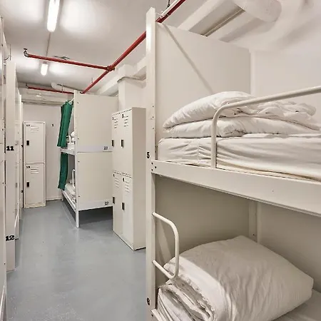 Hola Collblanc Auberge de jeunesse *