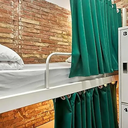 Hola Collblanc Hostal *