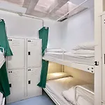 홀라 호스탈 콜블란쿠 호스텔 오스피탈레트 데 요브레가트